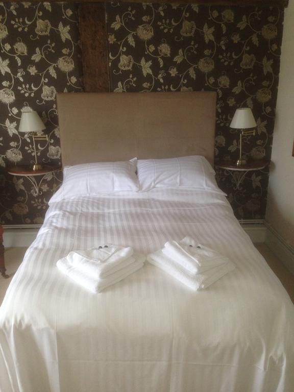 The Fox Hotel Much Wenlock Bagian luar foto