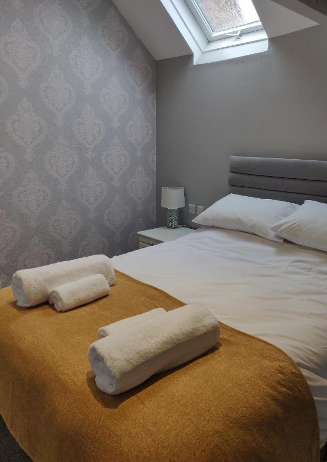 The Fox Hotel Much Wenlock Bagian luar foto