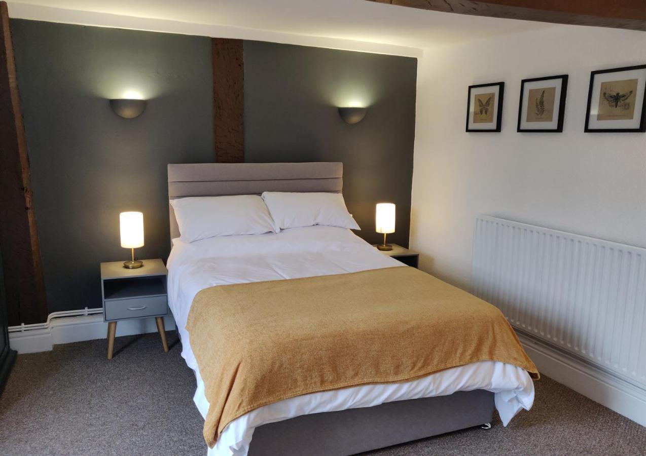 The Fox Hotel Much Wenlock Bagian luar foto