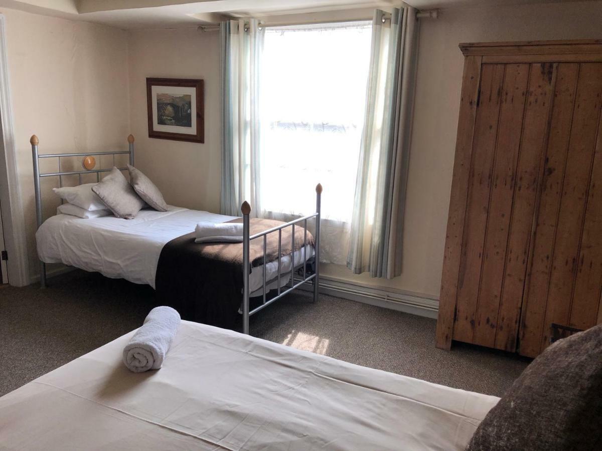 The Fox Hotel Much Wenlock Bagian luar foto