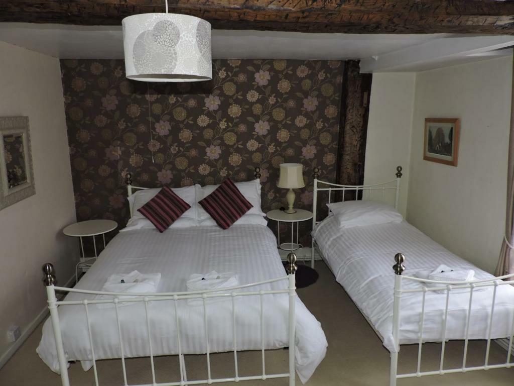 The Fox Hotel Much Wenlock Bagian luar foto