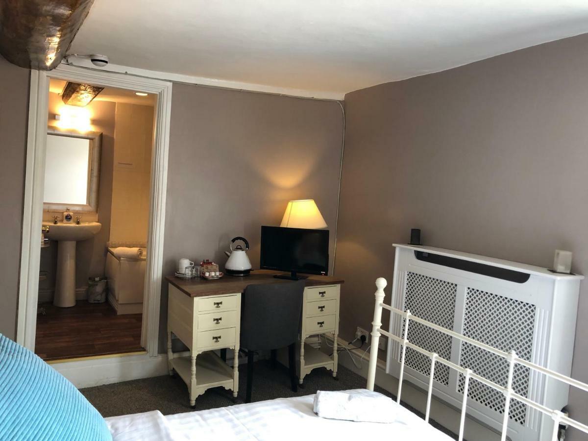 The Fox Hotel Much Wenlock Bagian luar foto