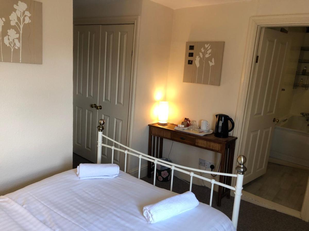 The Fox Hotel Much Wenlock Bagian luar foto